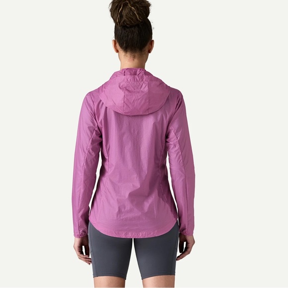Patagonia Houdini Windbreaker in Lavender - Picture 6 of 10